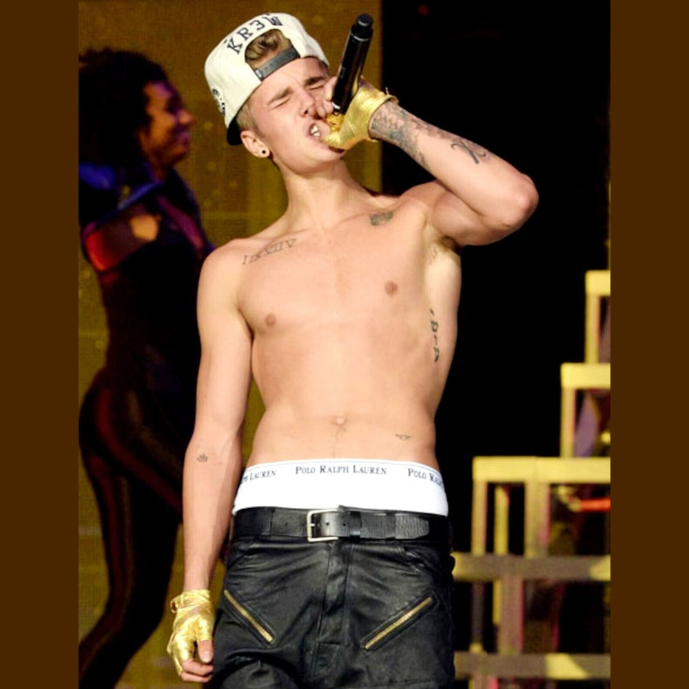 Justin Bieber 8.5 x 11 Candid Color Photograph Collectibles:Photographic Images:Photographs Style Your Walls